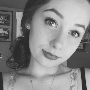 Meet your Posher, Brianna